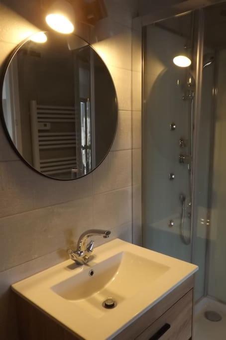 Briand Apartment Charleville-Mézières Екстериор снимка